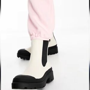 Napoleoni made in italy pebbled leather pull on boots New